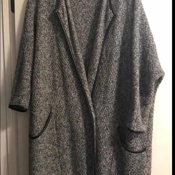 Sweater jacket with faux leather trim - Picture 5 of 7